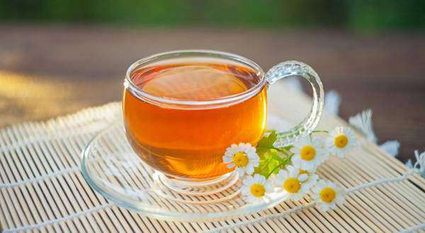 6 Teas For Endometriosis To Alleviate Pain & Reduce Flare ...