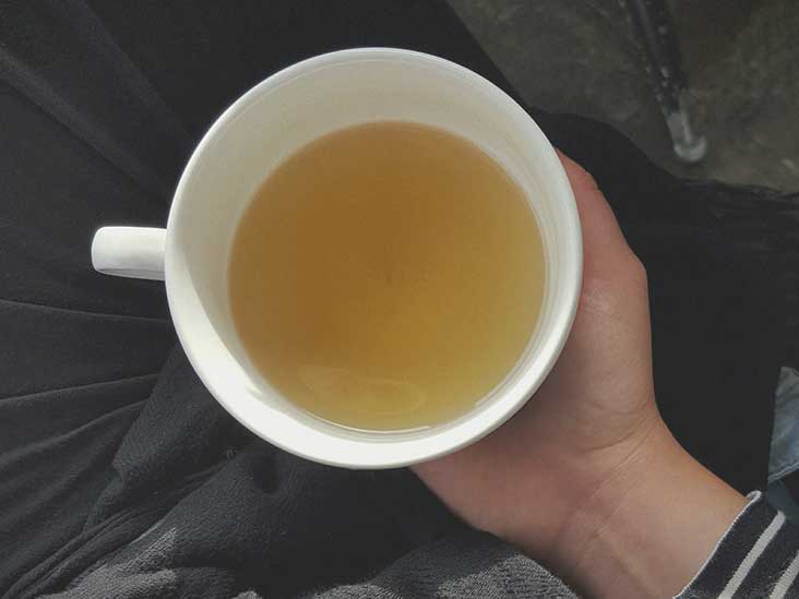 Chamomile Tea While Pregnant: Is It Safe to Drink?