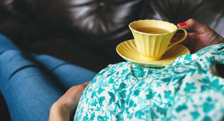 Green Tea While Pregnant: Is It Safe?
