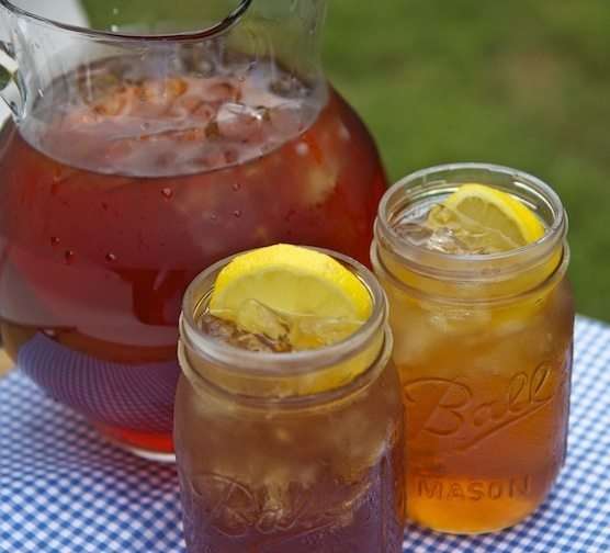 How much sugar do you put in iced tea?