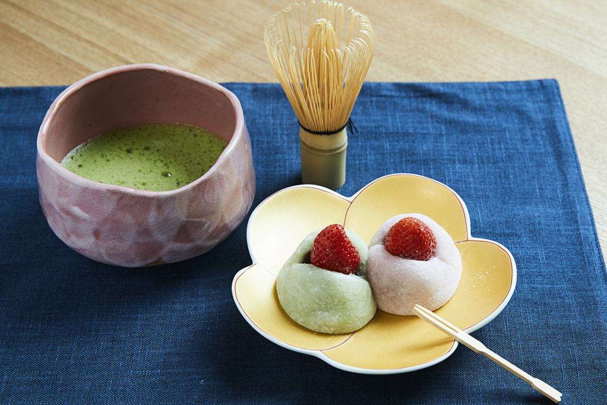 Japanese sweets making and Tea Ceremony in Osaka