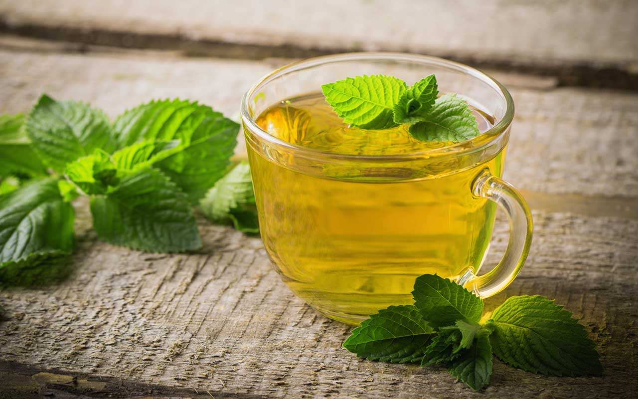 The Health Benefits of Peppermint and Green Tea